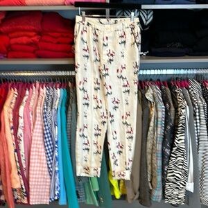 Piamita 100% silk every with red/black llamas ankle pants size XS